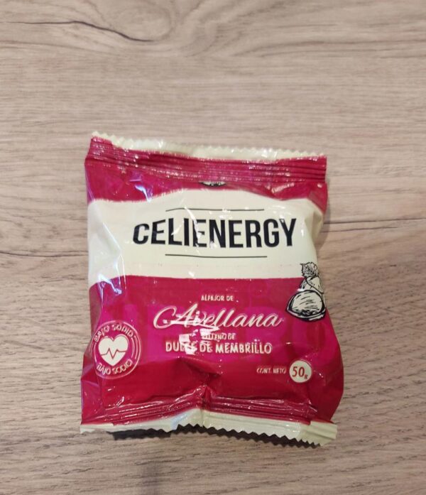 Alfajor de  avellanas relleno con membrillo sin tacc- Celienergy